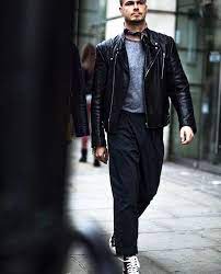 Black Leather Leatherjacket Mensfashion Menswear Style Streetstyle Menstyle Men Streetv Mens Street Style Best Men S Street Style Cool Street Fashion