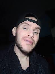 I'm tired of being single and lonely 😞