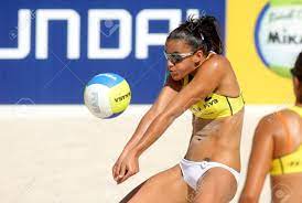 Watch beachvolley live and on demand and get the latest news from the best international events. Spanish Beach Volleyball Spieler Alejandra Simon In Aktion Wahrend Eines Spiels Der Swatch Fivb Beach Volley World Tour Lizenzfreie Fotos Bilder Und Stock Fotografie Image 10591720
