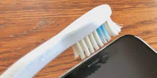 Toothbrush with soft bristles for a correct and efficient cleaning with this utensil, it should be clean and dry. How To Clean Your Iphone Earpiece Speaker 9to5mac