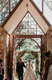 The Veronicas Lisa Logan Huffman S Wedding In Vogue Wedding Dream Wedding Wedding Inside