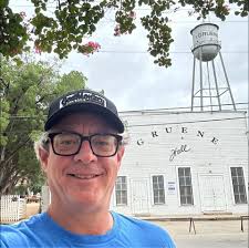 What is the standard length and structure of a gig for a musician?