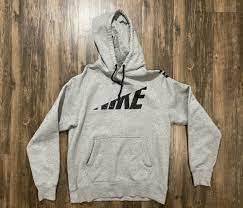 Nike Sweater Hoodie Kid S Size Medium Gray Euc Grey Block Letters Youth Nike Hoodie Nike Sweater Sweater Hoodie Hoodies