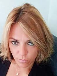 FRANCESCA CECCHINI Portoferraio 40 anni Diploma di Dirigente di Comunità  Sono mamma di un bambino di 9 anni, animalista convinta e attivista. Lavoro  con molto piacere presso il CUP del nostro ospedale