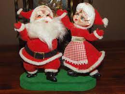 Create your own unique greeting on a dancing santa card from zazzle. Vintage Mid Century Flocked Red Velvet Plastic Dancing Mr And Mrs Santa Claus Tabletop Statue Figurine Vintage Christmas Decorations Vintage Christmas Vintage Mid Century