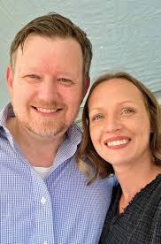 How to find local services, products, and events in Paris, AR?