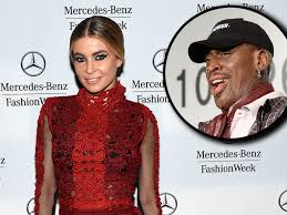 Check spelling or type a new query. Dennis Rodman Carmen Electra Spricht Uber Ihre Ehe Bunte De
