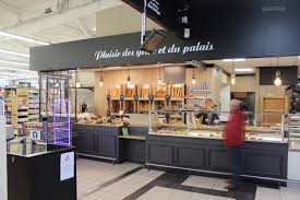 Le Nouvel Agencement De La Boulangerie Snack Coffee Et De L Accueil De L Intermarche La Madeleine A Angers Dessine Fabrique Et Boulangerie Mobilier Design
