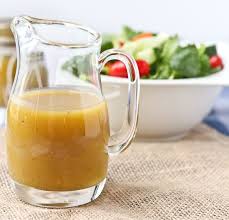Une Excellente Vinaigrette Au Miel Et Moutarde De Dijon Recipe Honey Mustard Honey Mustard Vinaigrette Vinaigrette