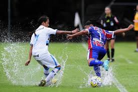 No brasil, é amplamente considerado que o pai do futebol foi charles miller, o filho de um empregado de uma empresa ferroviária. Como As Jogadoras De Futebol Feminino Lidam Com A Escassez De Dinheiro E Estrutura No Brasil Gzh