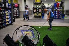 Episode 2:naghahanap ako helmet na pang bike.nawala kase yung helmet ko.gustong gusto ko na mag bike.kailangan ng helmet para safe makapag bike.sa decathlon. Decathlon To Open Its Biggest Singapore Store In Joo Koon On Saturday Sport News Top Stories The Straits Times