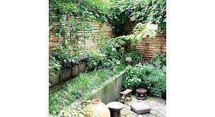 Pose de ga | petits jardins, amenagement jardin, terrasse bois il est parfois compliqué de cultiver de belles plantations en sol aride ou sec, s ce mélange de fleurs esthétiques est conçu pour l'occasion ! Jardin 72 Petits Jardins A Copier D Urgence