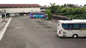 Waktu dalam bekerja terbagi menjadi 2 yaitu full time dan part time. Sepi Penumpang Tetap Beroperasi Sopir Bus Akap Nombok Enggak Masalah Suara Jogja