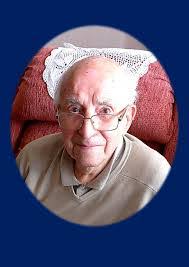 Paula Mcphee's Instagram, Twitter & Facebook