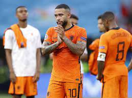 Voetbal international is de best bezochte voetbalsite van nederland en het enige wekelijkse voetbalblad in nederland. Evjpm7cwphluim