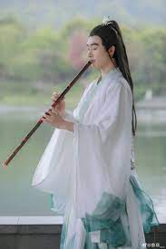 摄后 花间l 妆造 噬段出镜 参商 是小朱啊 汉服 馥瑰原创汉服 05 04 2020