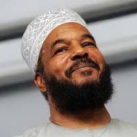 Dr. Fatima Omar Nassif, who spent 50 years calling people to Islam, passes  away