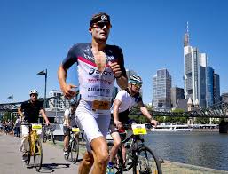 Viele fahrradreparaturen können von einigermaßen begabten hobbyschraubern selbst durchgeführt werden. Ironman Frankfurt Jan Frodeno Gewinnt Triathlon Em