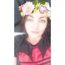 Deanna Oakley's Instagram, Twitter & Facebook