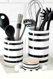Striper Pa Kjokkenet Black Kitchen Accessories Kitchen Accessories Decor White Kitchen Decor