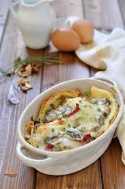 Crespelle Ai Funghi Con Speck E Besciamella Pelle Di Pollo Ricetta Ricette Ricette Di Cucina Pasti Italiani