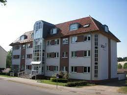 Die 1440 zuzüge in jüngster zeit verdeutlichen jedem, der noch zweifel daran hat, dass hennigsdorf ein hervorragendes lebensumfeld bietet. 2 Zimmer Wohnung Zu Vermieten Parkstrasse 60 16761 Hennigsdorf Oberhavel Kreis Mapio Net