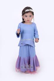 Banyak lagi item lain, tetapi kalau anda nakkan pilihan yang ada, boleh lihat di bawah untuk info dan pilihan yang ditawarkan secara online Koleksi Fesyen Pakaian Raya Untuk Kanak Kanak Lelaki Dan Perempuan Tahun 2016 Azlan Rumadi