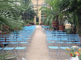 bij de palmenkas in de hortus botanicus in amsterdam trouwlocaties huwelijk amsterdam