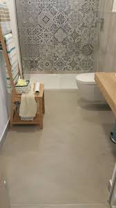 Bildergebnis Fur Betonboden Badezimmer Badezimmer Zimmer Fliesenboden