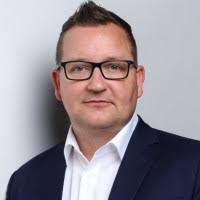 Stenzel aus Frankfurt am Main in der Personensuche von Das Telefonbuch