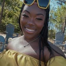 Tracy Reddick's Instagram, Twitter & Facebook