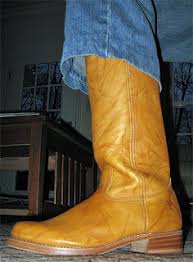 I have three pairs of these classic frye boots in the banana color. Re Fryed In Frye Boots Bhd S Musings