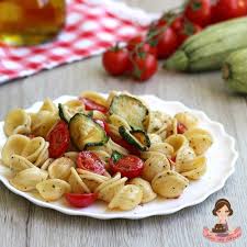 Maybe you would like to learn more about one of these? Orecchiette Con Zucchine E Pomodorini Tutto Fa Brodo In Cucina