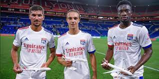 This page contains an complete overview of all already played and fixtured season games and the season tally of the club olympique lyon in the season overall statistics of current season. Nach Emirates Ausstieg Olympique Lyon Klaut Dem Hsv Das Trikot Mopo