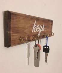 60 Summer Diy Projects Pallet Key Rack Design Ideas And Remodel Worldecor Co Key Holder Diy Wall Key Holder Wooden Key Holder
