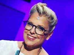 Laurence boccolini est une animatrice de télévision française, connue pour avoir présenté l'émission le maillon faible sur tf1. Laurence Boccolini Perte De Poids Spectaculaire Pour Son Retour Sur Tf1