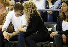 Shakira wurde in barranquilla geboren und aufgewachsen und ist bekannt für ihre musikvielfalt. Soccer Couples Gerard Pique Shakira Wattpad