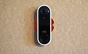 Arlo has quietly updated its wired video doorbell to fully support apple's homekit platform including chiming on homepod. Arlo Video Doorbell Im Praxis Test Home Pioneers