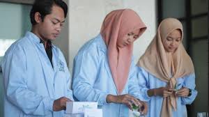 Tulis komentar dengan menyertakan tagar #jernihberkomentar dan #melihatharapan di kolom komentar artikel kompas.com. Kreatif 3 Mahasiswa Ini Bikin Bolpoin Yang Bisa Deteksi Air Zam Zam Asli Atau Palsu Tribun Cirebon