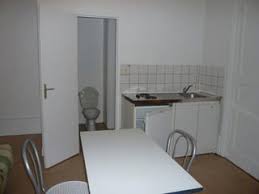 Epingle Sur Laval Studio