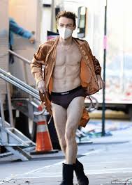 Thomas Doherty Nude Photos & Videos - Gay-Male-Celebs.com