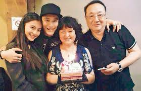 Eddie peng rumored to be involved with bai baihe. Wedding Bells Soon To Ring For Angelababy And Huang Xiaoming Jaynestars Com
