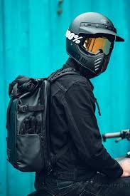 Bell Moto 3 Blackout Helmet 100 Goggles Wandrd Bag Gaya Pria Foto Anak Laki Laki Mobil Impian