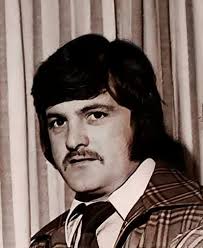 Just found in the country park , have handed them into Al's coffee shop