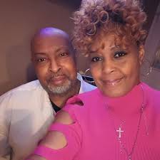 Y'all ever stopped at a hotel & got free breakfast before going to work 🤔