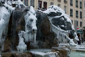 Écoles fermées et ramassage scolaire annulé dans plusieurs départements. Lyon Sous La Neige Gwenstudio S Blog
