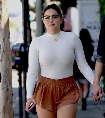 Nipples through t shirts - Porn archive.