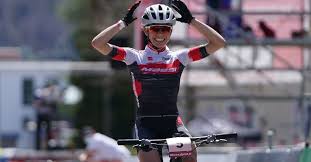Loana lecomte en 2019, sous les couleurs de l'équipe de france. Hof1dm3gkbgnnm