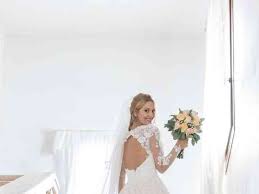 Atelier abiti da sposa elenco delle aziende o negozi specializzati nella vendita e creazione di abiti da sposa e vestiti per il vostro matrimonio. Atelier Sposa