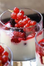 Verrines Au Fromage Blanc Et Fruits Rouges Alimentation Fromage Blanc Porridge A Preparer La Veille